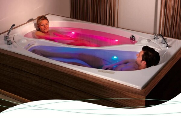 a weird double bath that's split in the middle, so two people can have seperate baths together